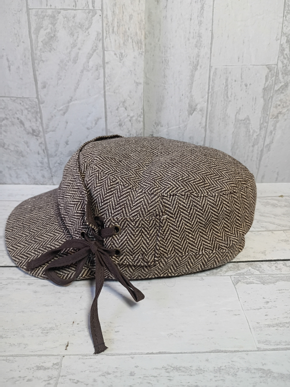 Stylish herringbone Y2K style Newsboy Cap in brown and cream tones with Side Tie